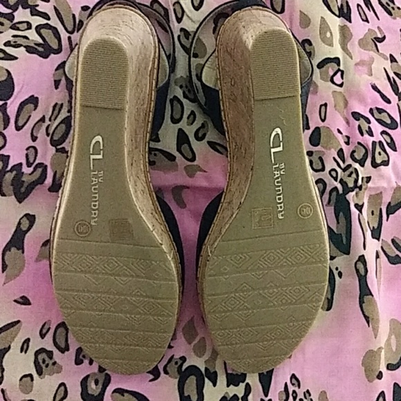 CLaundry Wedge Sandals - Picture 3 of 3